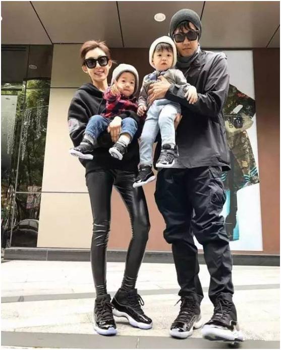 一家人都能穿的亲子装品牌,亲子装明星同款潮牌套装