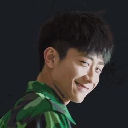 春风十里不如你的斩男色口红在这里