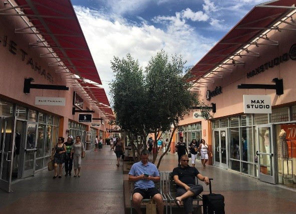 逛奥特莱斯商场攻略,中国奥特莱斯购物攻略