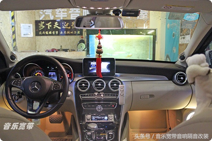 新款奔驰c级改装包围套件,2022奔驰c级音响改装方案