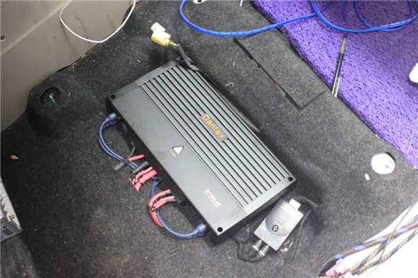 老威驰音响改装,威驰音响喇叭改装