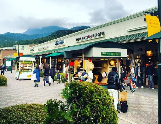 逛奥特莱斯商场攻略,中国奥特莱斯购物攻略