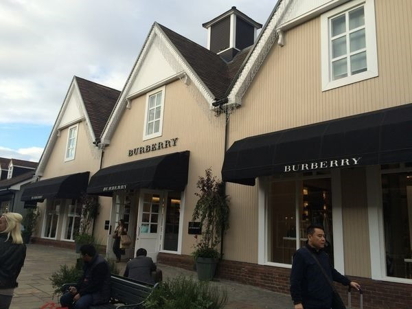 逛奥特莱斯商场攻略,中国奥特莱斯购物攻略