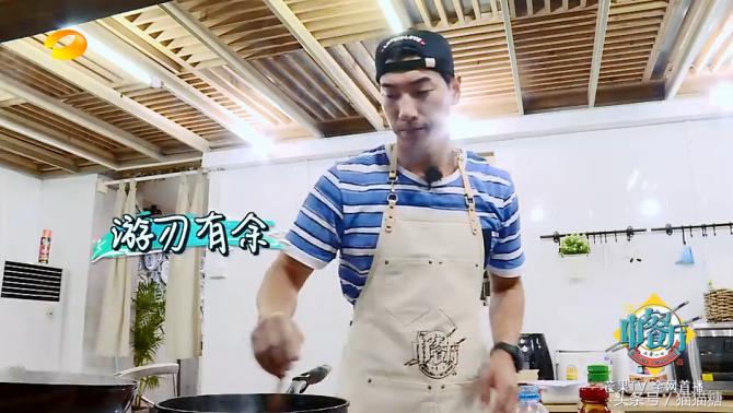 中餐厅张亮吐槽大厨,中餐厅里张亮