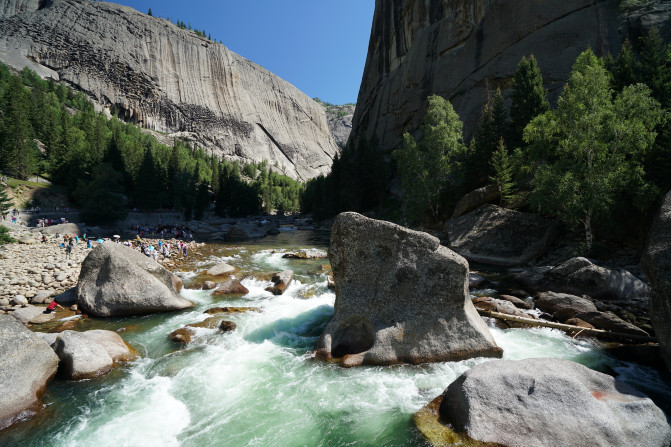 感受大西北的异域风情环疆游结束,南北疆深度游北疆进入南疆