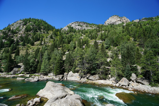 感受大西北的异域风情环疆游结束,南北疆深度游北疆进入南疆