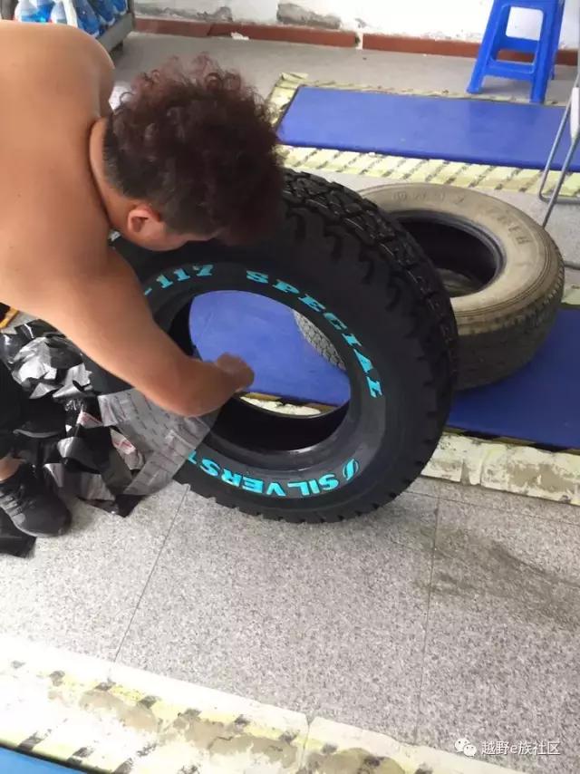 丰田陆霸3400是05年的车,05年路霸3400