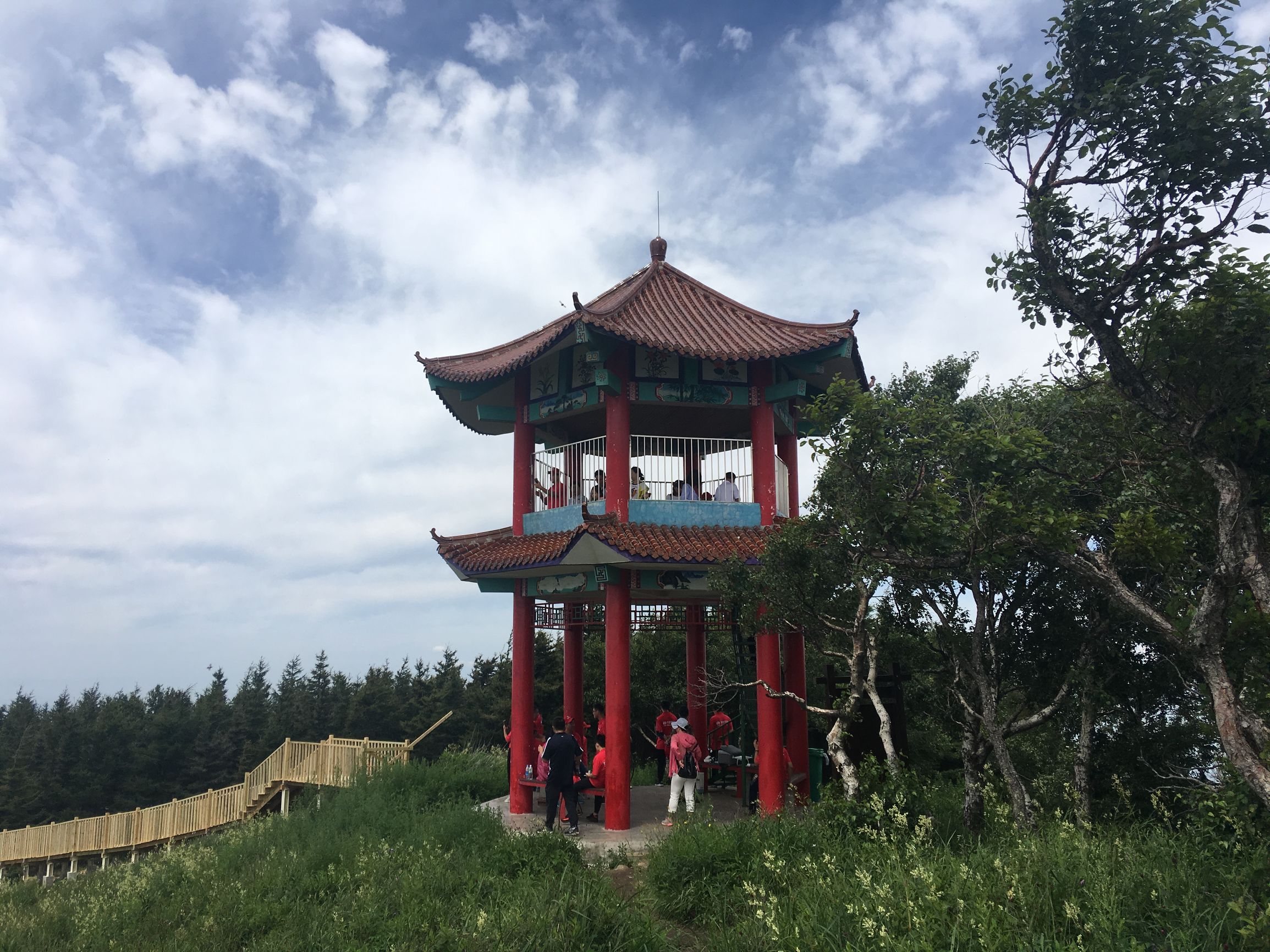 自驾滦平，一个青山环抱空气清新的清凉之地，现在没人速来