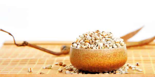 每天晚上艾草艾叶泡脚坚持2个月,用艾草泡脚半年身体什么变化