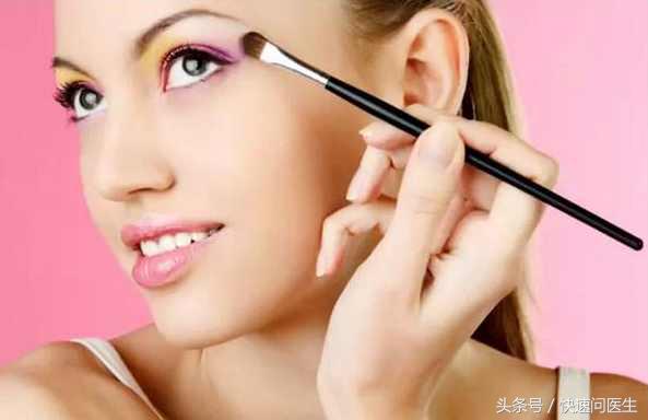 如何改善肤色暗沉小方法,改善肤色不均的小窍门