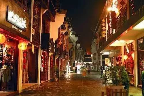 每个城市都有一个坑外地人的街吗,国内旅游防踩坑步行街