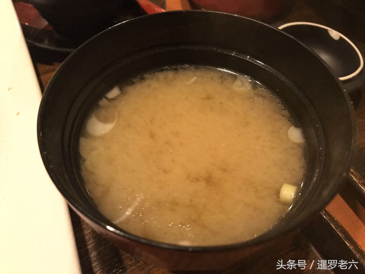 泰国吃炸鸡,泰国美食3元炸鸡