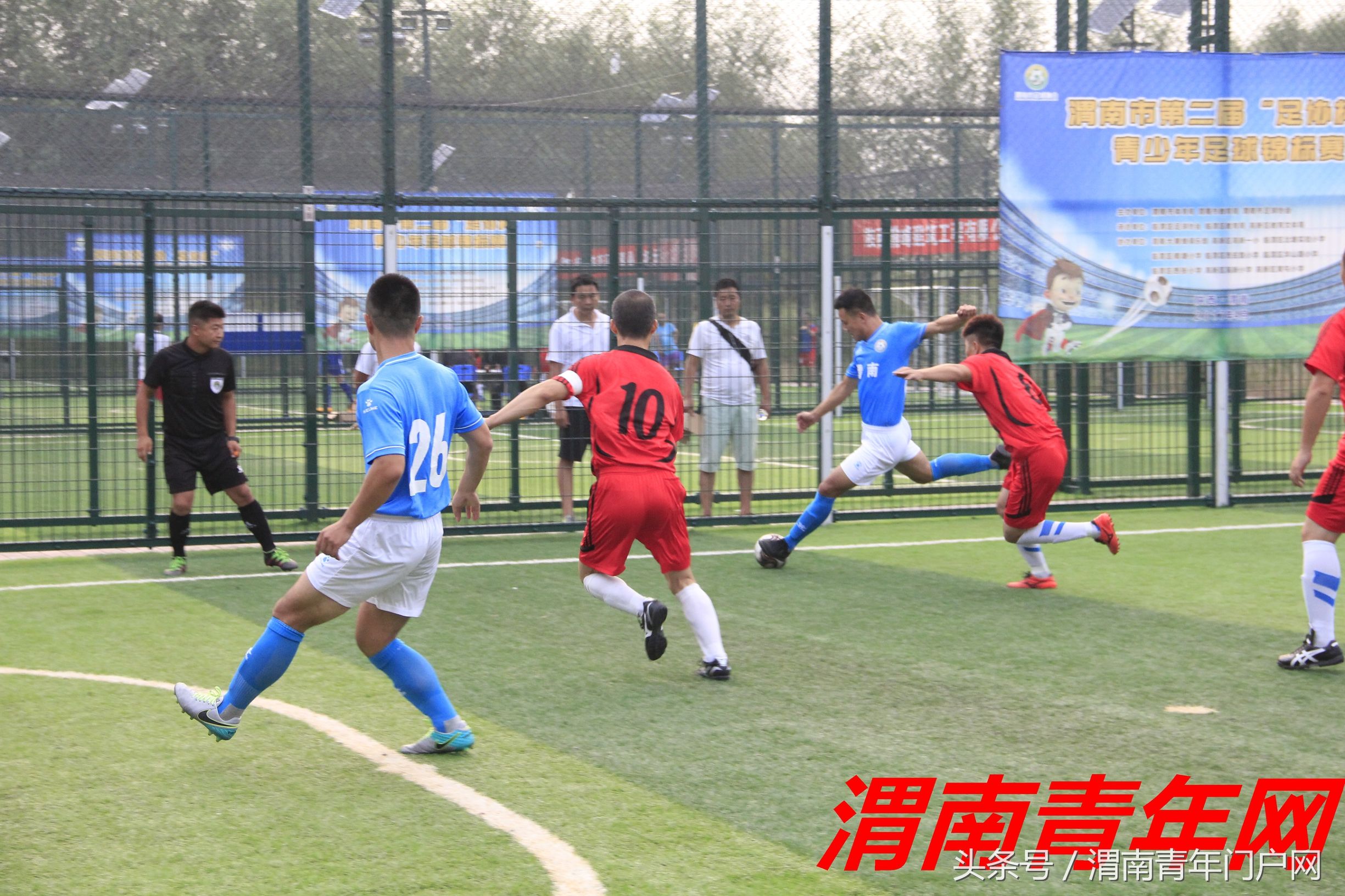 咸阳第六届足球比赛,笼式足球场比赛