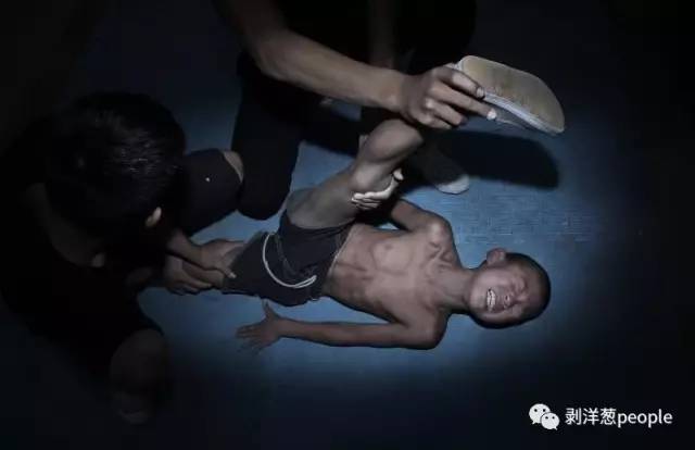 杂技拉韧带痛哭的视频,杂技拉韧带痛哭