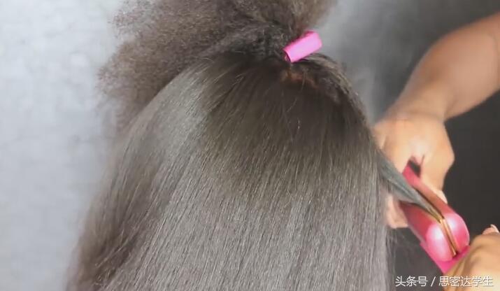 非洲8岁小女孩把头发拉直后,竟这么好看