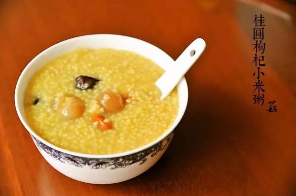 用什么抚平我的皱纹,如何抚平脸上的细纹