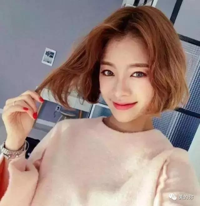 黄皮适合染什么颜色的发色显白,换发色耐看