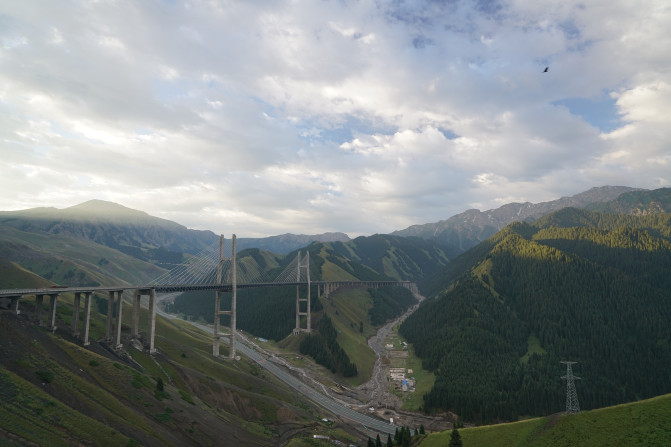 感受大西北的异域风情环疆游结束,南北疆深度游北疆进入南疆