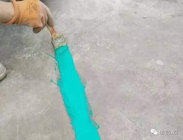 屋顶漏水怎么修补最简单的方法,房顶漏水用水泥补