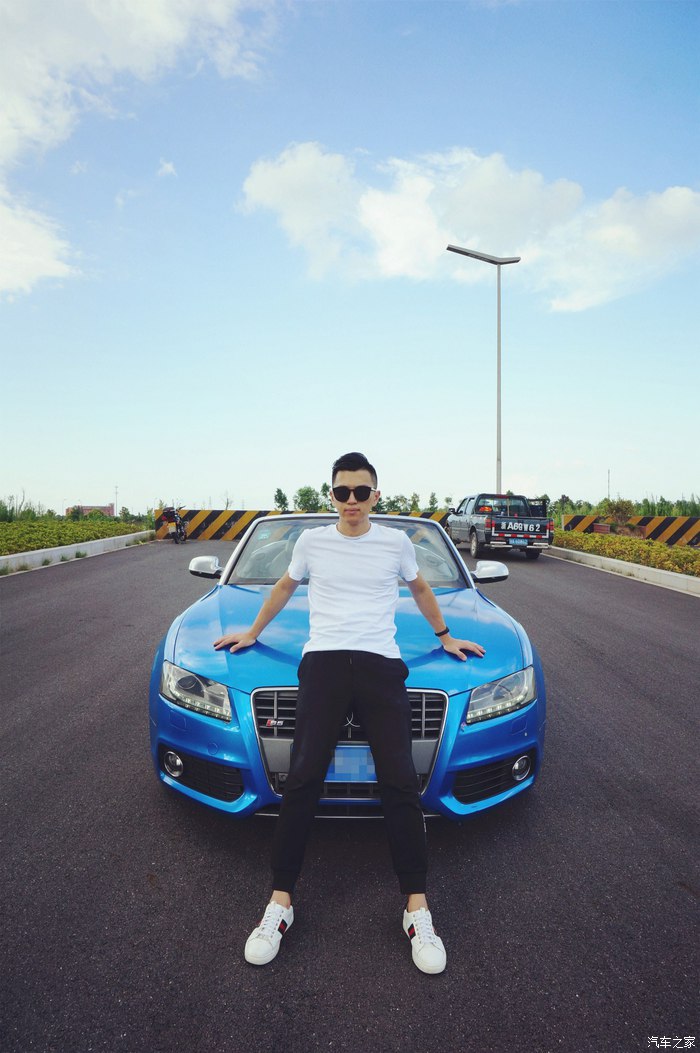 运动感很强新款奥迪s5敞篷版实车,性能和买菜兼顾的2018款奥迪s5