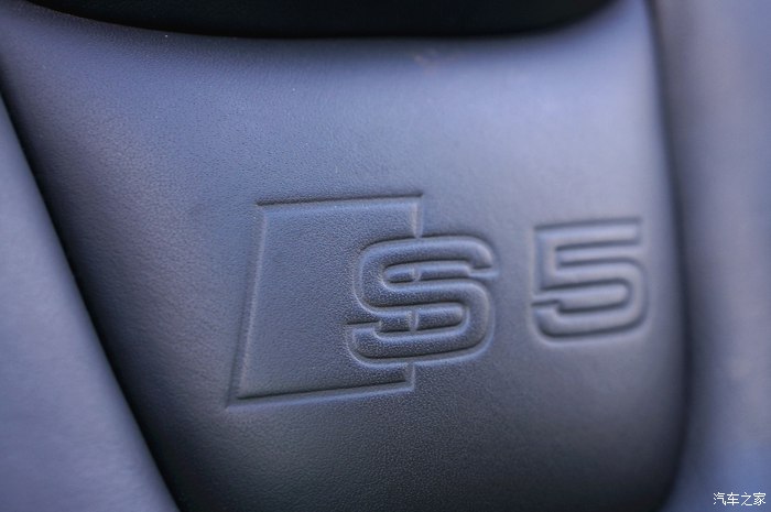运动感很强新款奥迪s5敞篷版实车,性能和买菜兼顾的2018款奥迪s5