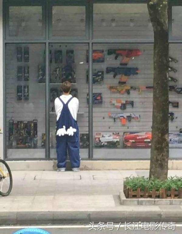 甜蜜暴击鹿晗关晓彤偷偷接吻花絮,甜蜜暴击鹿晗关晓彤接吻现场花絮