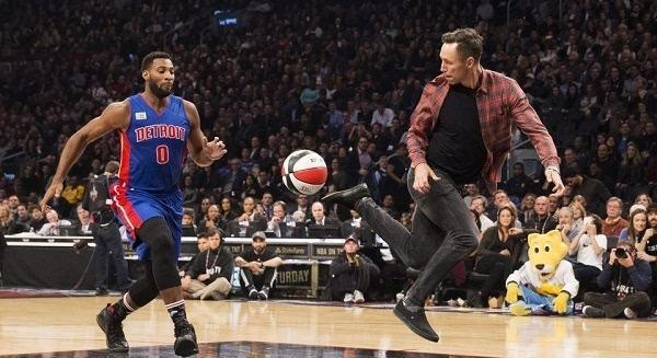 篮球之外NBA球星还擅长啥运动?詹姆斯一只脚踏进NFL!邓肯最全能