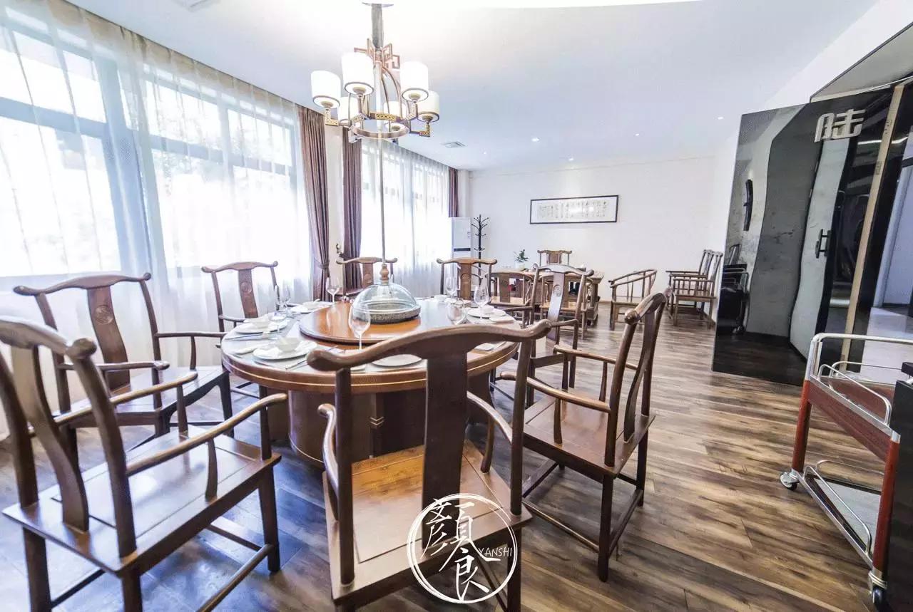 奢华霸王餐来啦推塔海鲜姿造