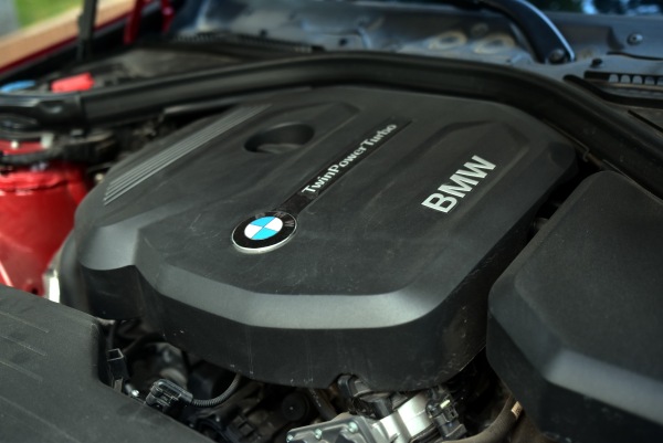 17年6万公里宝马318i时尚型,17款宝马318i时尚型测评