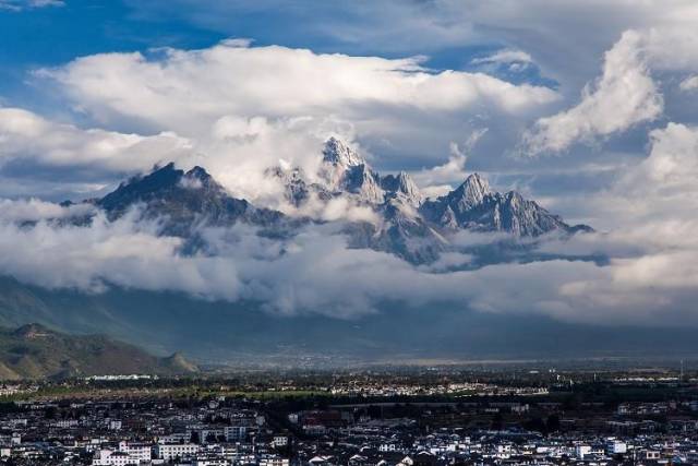 热浪怎么避暑效果最好,高温来袭还不快收下这份避暑宝典