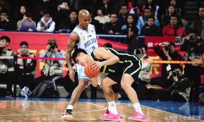 中国男篮球员谁发挥最好,中国篮球红蓝队主教练