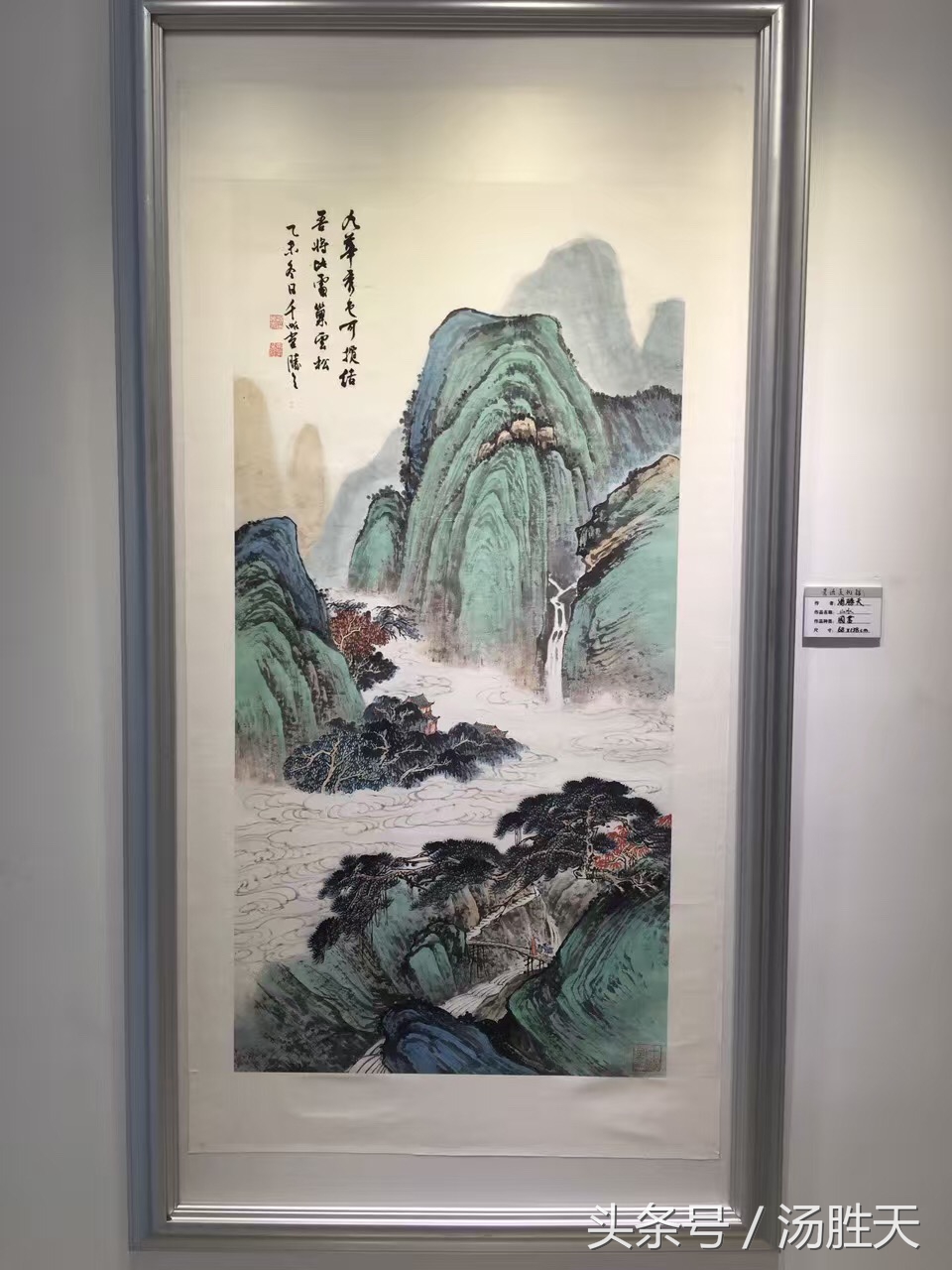 一边画画一边看动画片,一边画画一边写日记