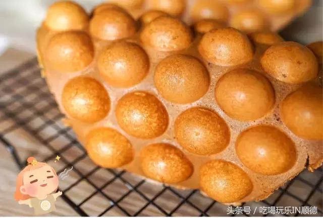 汪涵吴秀波关之琳宋茜刷爆票圈时，这个镶金边的pizza却火了