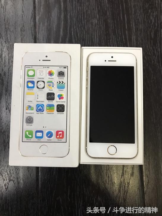 开箱一台全新的iphone5s,全新iphone5s开箱