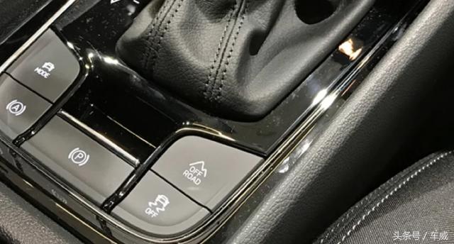 斯柯达KAROq是什么车型,斯柯达karoq价格图片