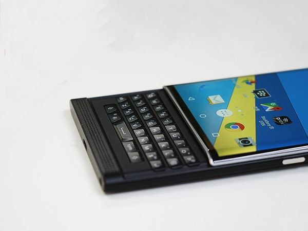 黑莓全键盘新机上手,黑莓全键盘新机再曝