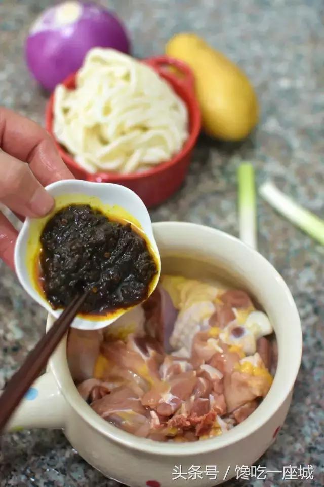 咖喱鸡肉乌冬面做法,咖喱鸡肉乌冬面