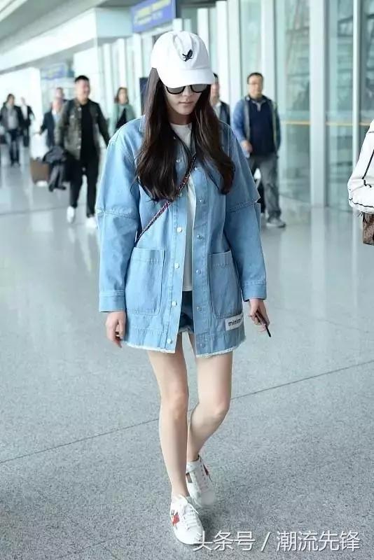 杨幂2021年春款小白鞋,杨幂一双最爱穿的国产鞋