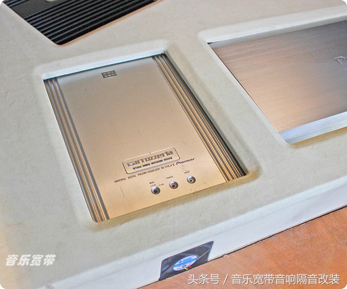 新款奔驰c级改装包围套件,2022奔驰c级音响改装方案