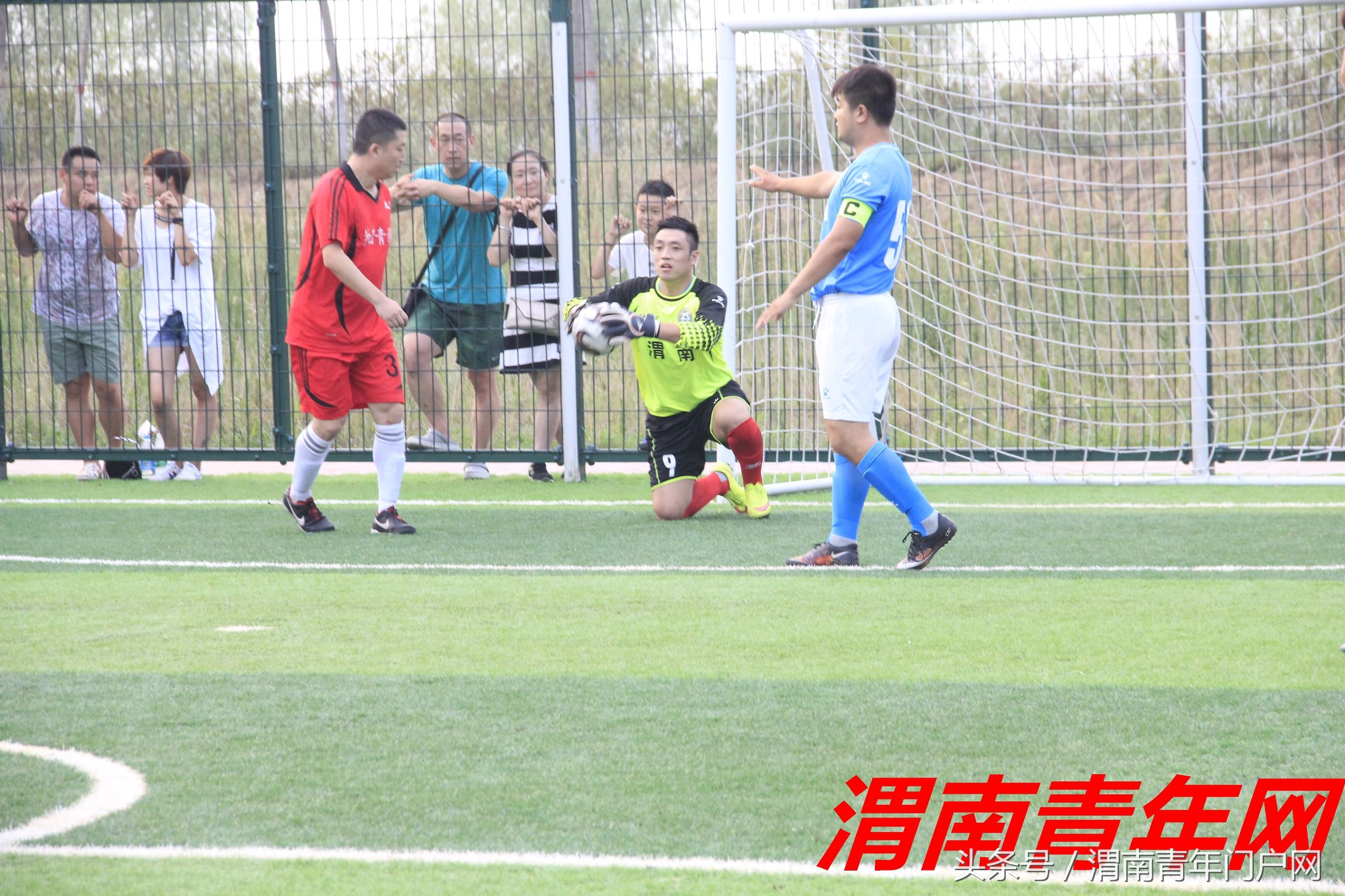 咸阳第六届足球比赛,笼式足球场比赛