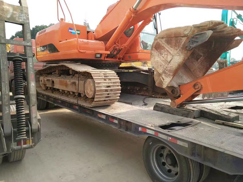 四川二手现代挖掘机报价,成都二手挖掘机推荐哪款好