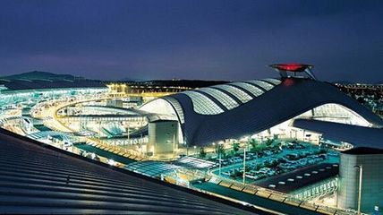 航班延误滞留机场,网曝航班延误