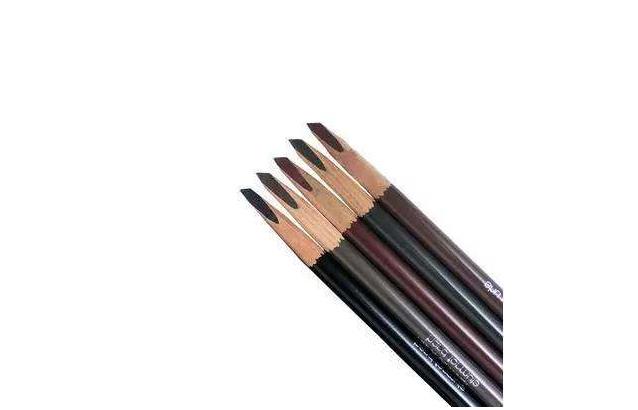 学化妆准备什么化妆品,化妆初学者需要准备哪些化妆品