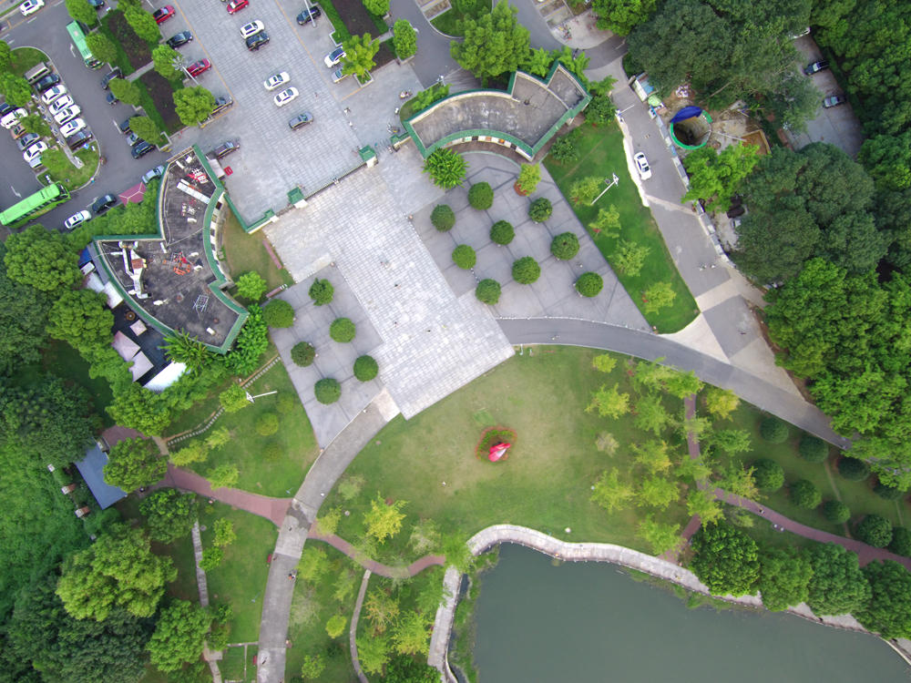 对标大疆m30t的无人机,小米无人机和大疆mini2