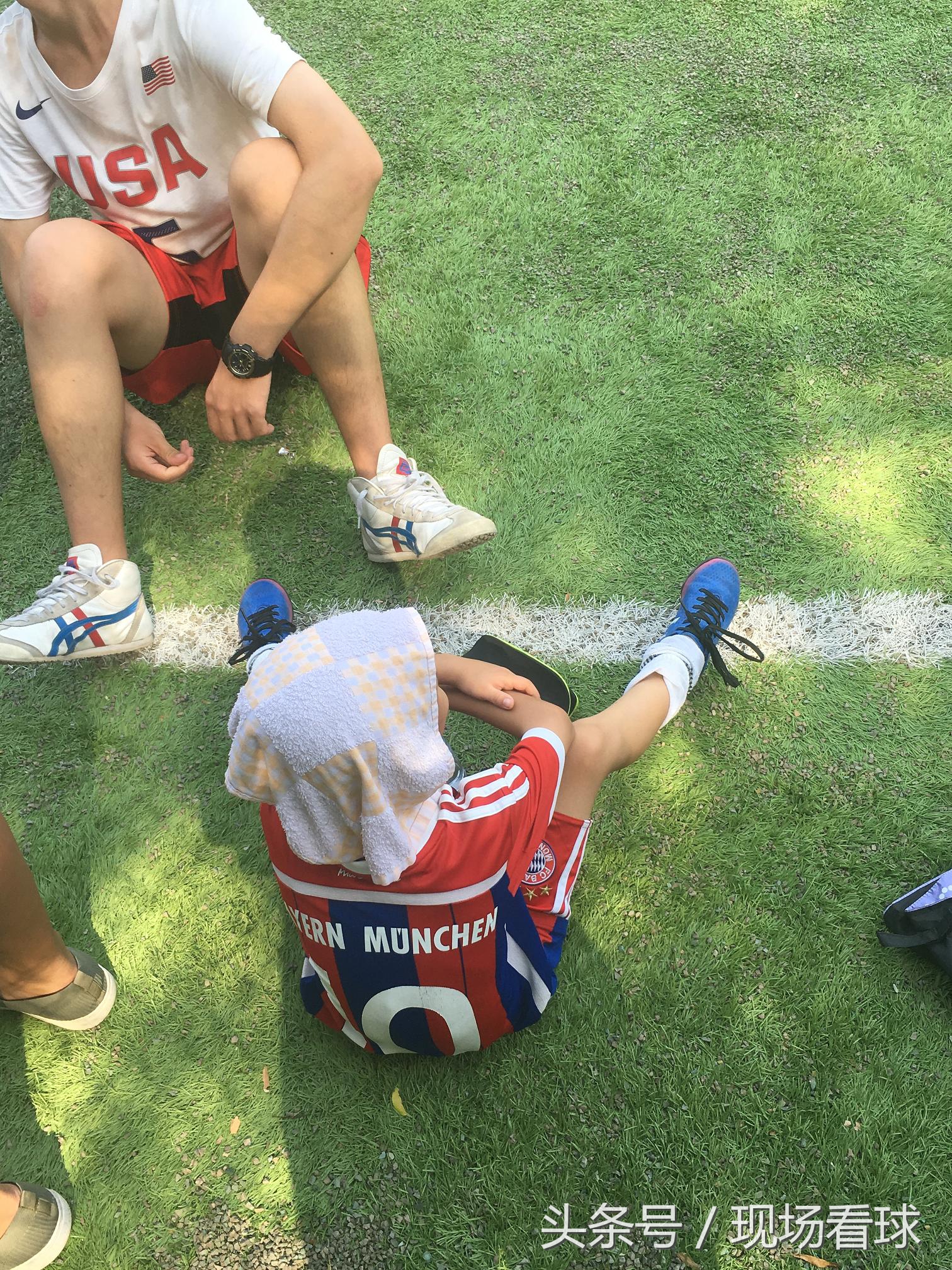 激情星期六：京鲁大战激烈精彩，足球小将厉害可爱！｜看球记