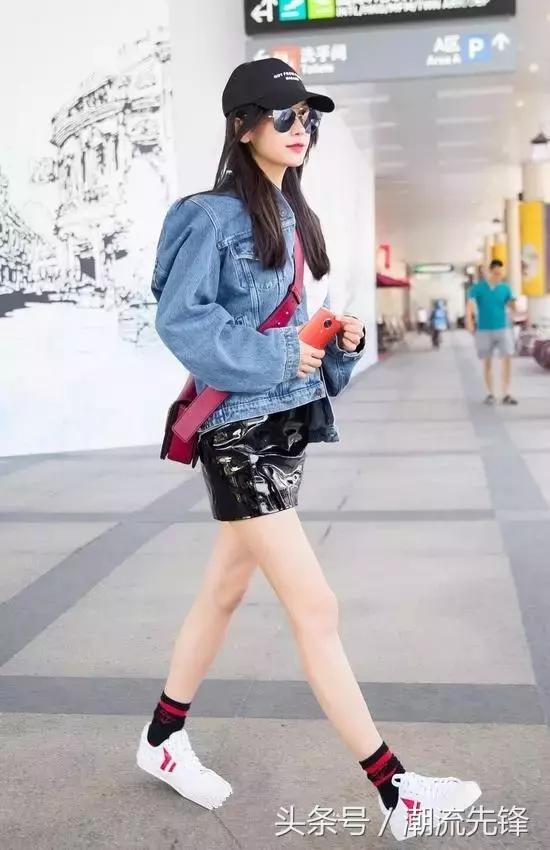 杨幂2021年春款小白鞋,杨幂一双最爱穿的国产鞋