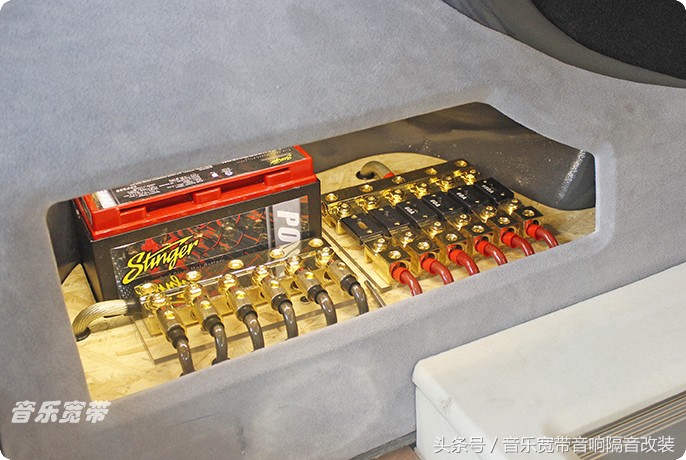 新款奔驰c级改装包围套件,2022奔驰c级音响改装方案