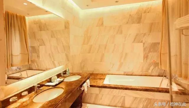 长洲岛竟有座半山望江恐龙主题酒店!吃住玩样样齐!