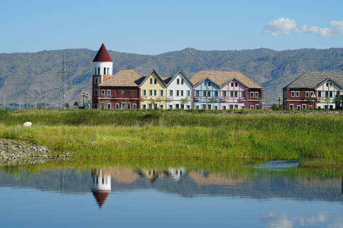 感受大西北的异域风情环疆游结束,南北疆深度游北疆进入南疆