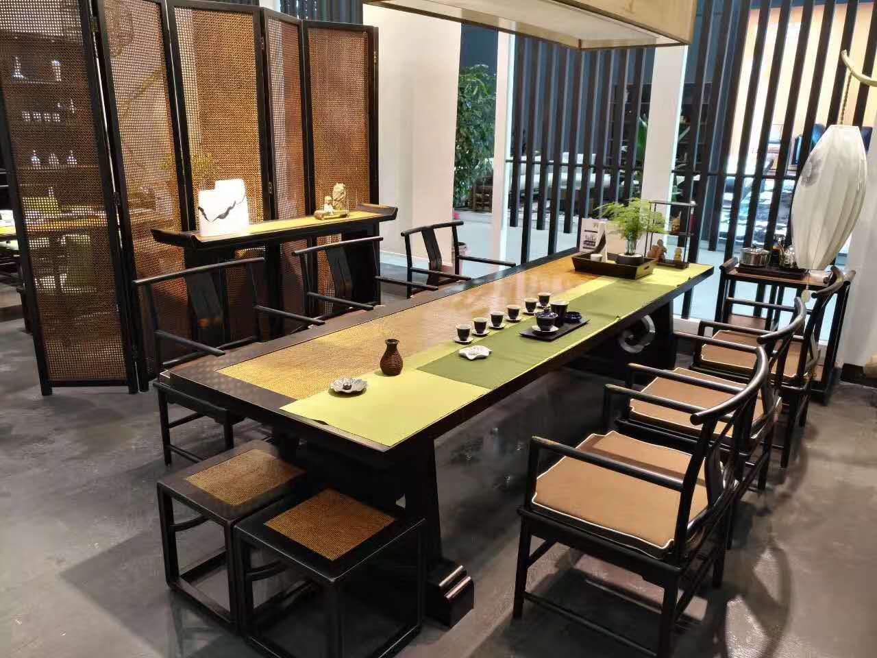 人生充满苦难的足球运动员,一个不向命运低头的人